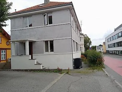 Gjestgiverier Guesthouse- Møllegata 39 *